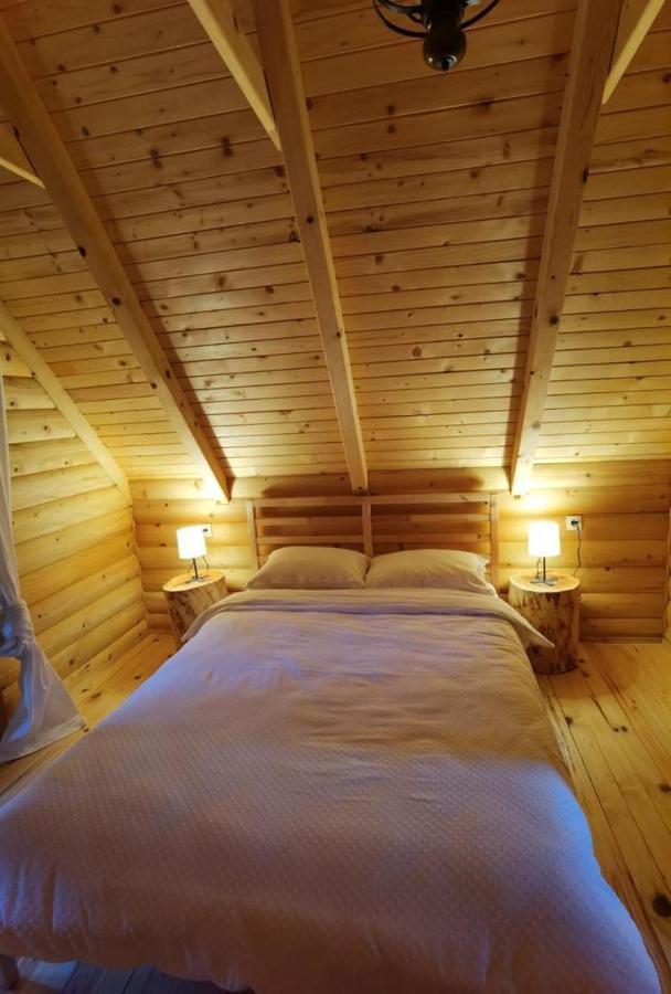 Koliba 30Svibnja Villa Perusic Luaran gambar