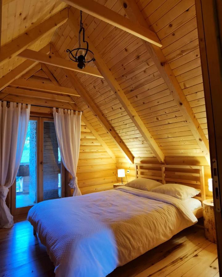 Koliba 30Svibnja Villa Perusic Luaran gambar
