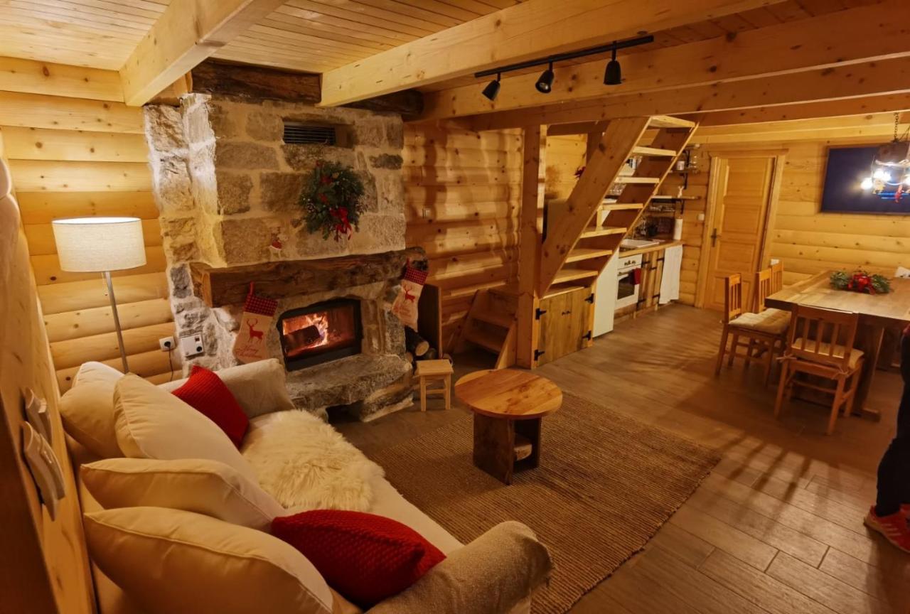 Koliba 30Svibnja Villa Perusic Luaran gambar