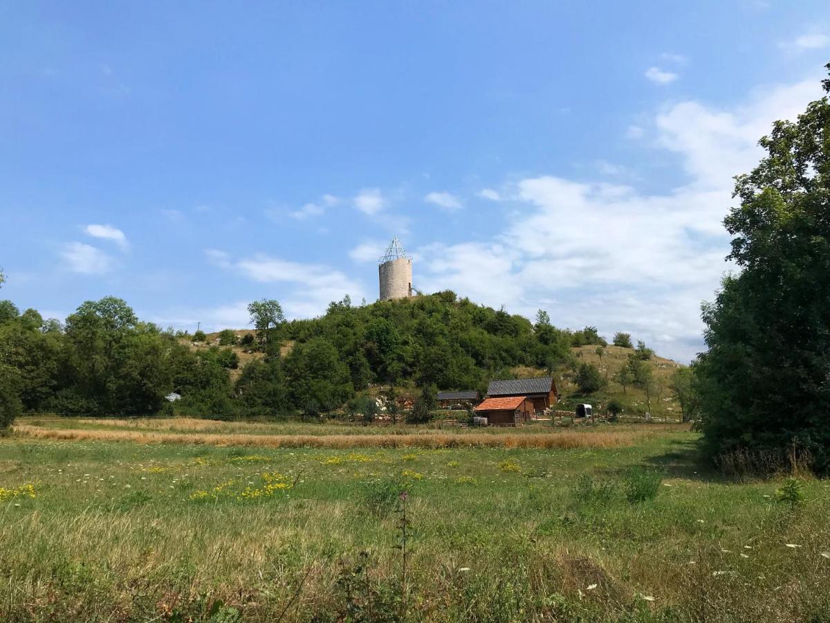Koliba 30Svibnja Villa Perusic Luaran gambar