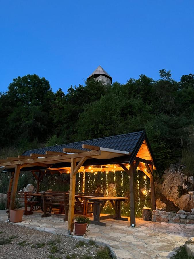 Koliba 30Svibnja Villa Perusic Luaran gambar