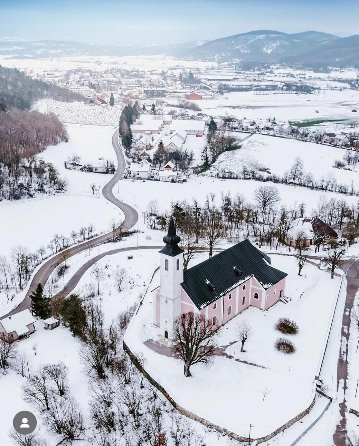 Koliba 30Svibnja Villa Perusic Luaran gambar