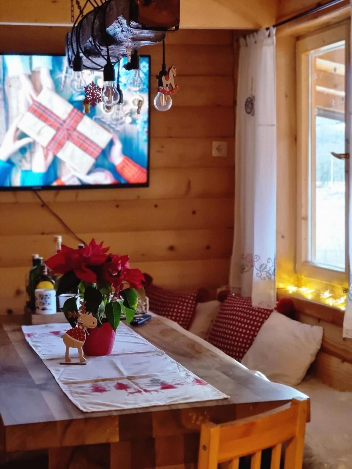 Koliba 30Svibnja Villa Perusic Luaran gambar